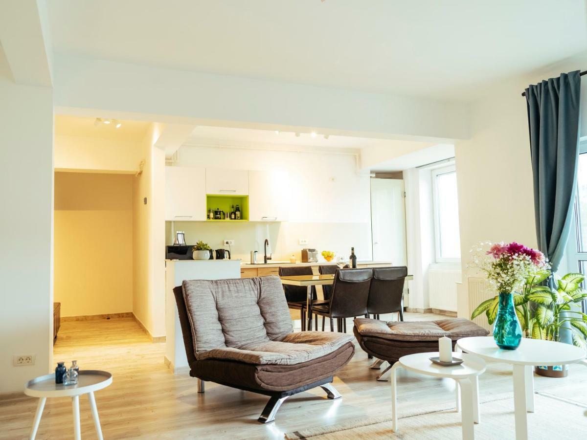 Bright And Spacious Central Apartment- Piata Amzei Bukarest Exteriör bild
