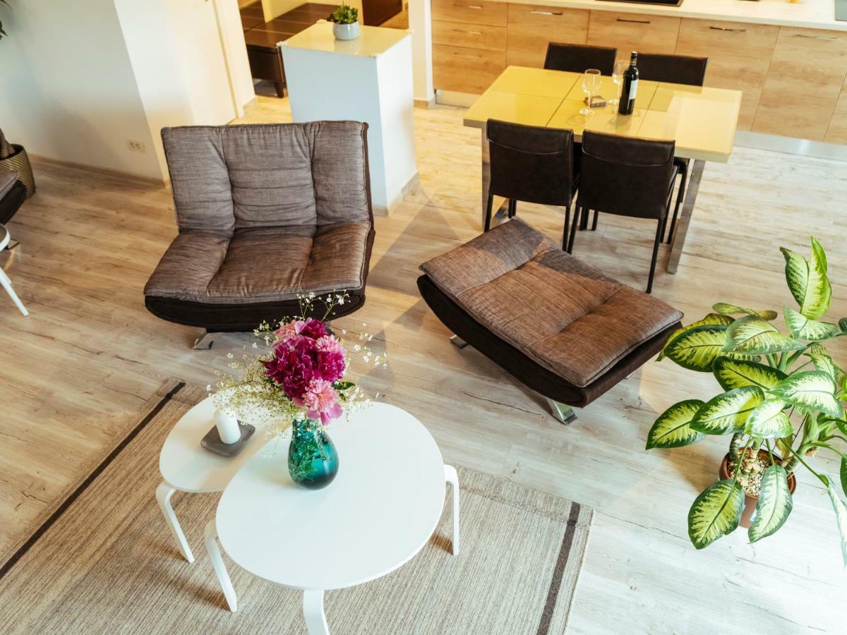 Bright And Spacious Central Apartment- Piata Amzei Bukarest Exteriör bild