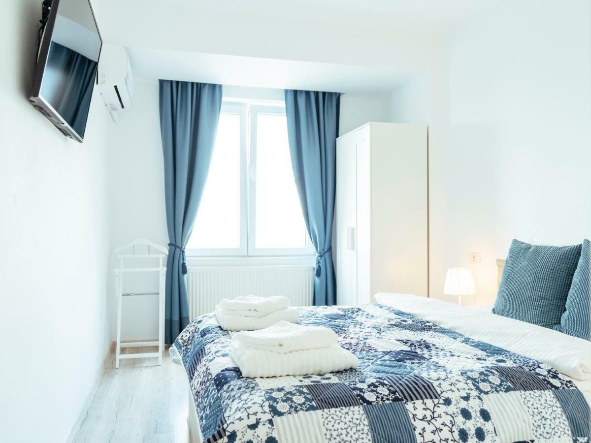 Bright And Spacious Central Apartment- Piata Amzei Bukarest Exteriör bild