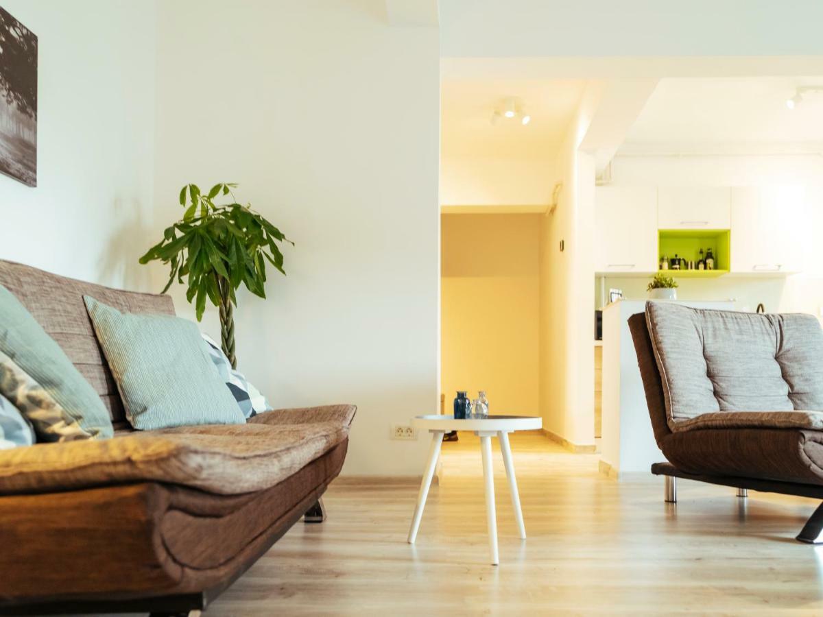 Bright And Spacious Central Apartment- Piata Amzei Bukarest Exteriör bild