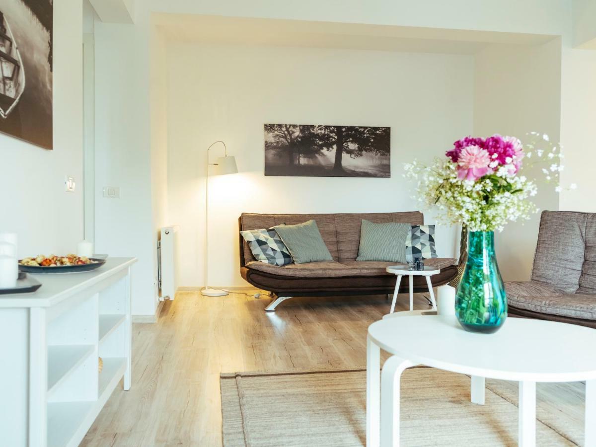 Bright And Spacious Central Apartment- Piata Amzei Bukarest Exteriör bild