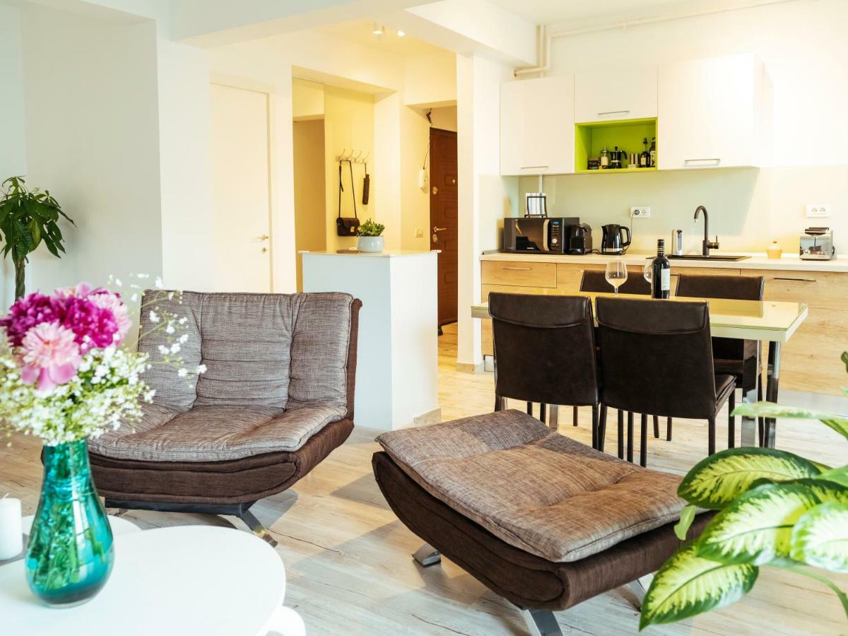 Bright And Spacious Central Apartment- Piata Amzei Bukarest Exteriör bild