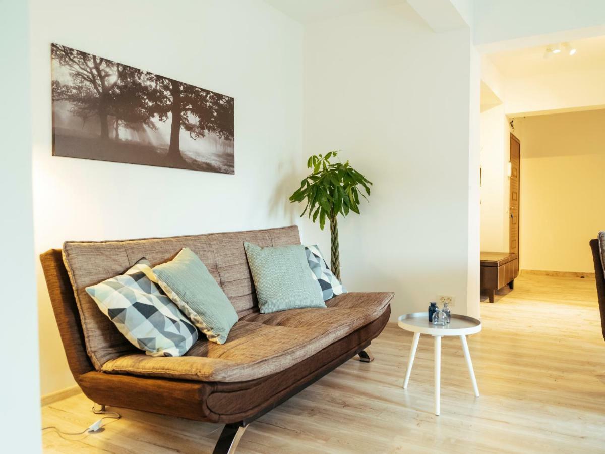 Bright And Spacious Central Apartment- Piata Amzei Bukarest Exteriör bild