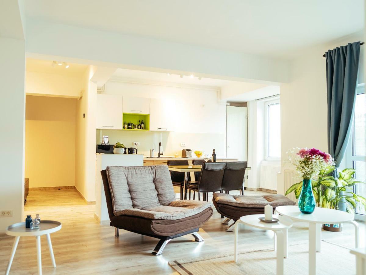 Bright And Spacious Central Apartment- Piata Amzei Bukarest Exteriör bild